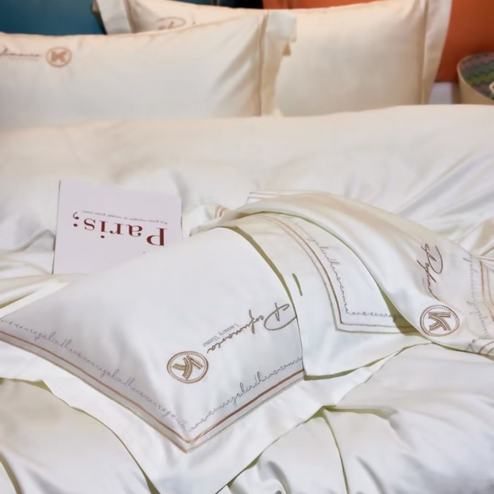 91家纺网 家纺一手货源 找家纺 U品汇2023款新品120支s长绒棉宽边刺绣花全棉四件套玛格丽特绅士白