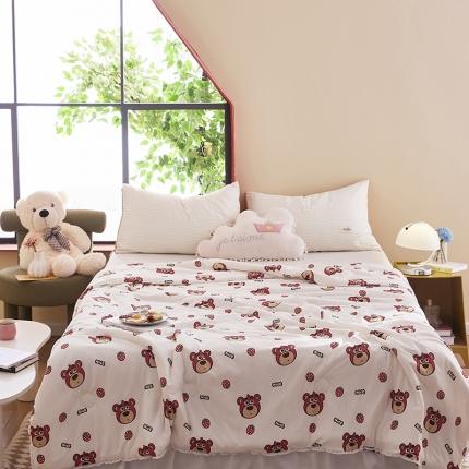 91家纺网 家纺一手货源 找家纺 帕拉美拉 2025新款直播供货针织棉印花夏被草莓小熊