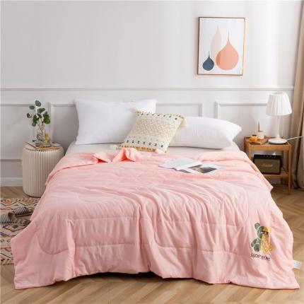 91家纺网 家纺一手货源 找家纺 亚龙 2023新款 水洗棉小熊夏被 小冰熊-粉色