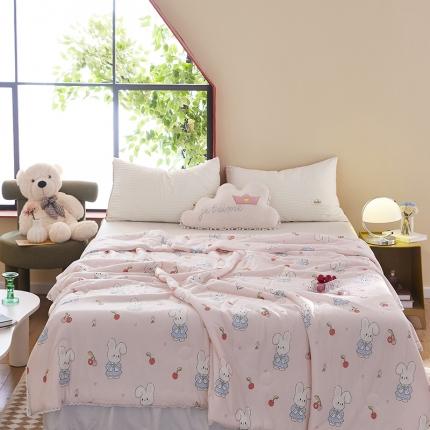 91家纺网 家纺一手货源 找家纺 帕拉美拉 2025新款直播供货针织棉印花夏被樱桃小兔