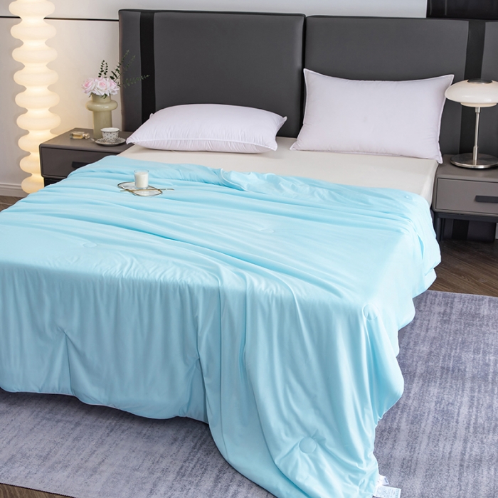 91家纺网 家纺一手货源 找家纺 恒科 2025新款冰淇淋凉感丝夏被 月光蓝