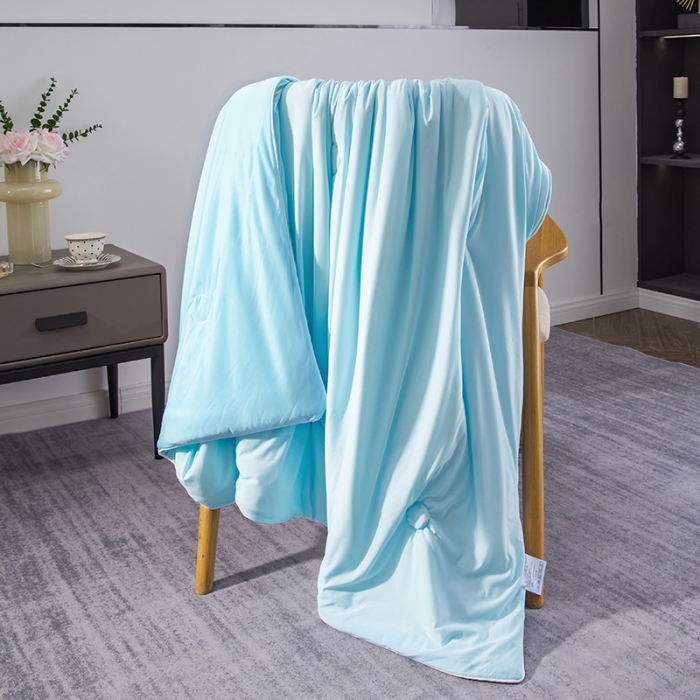 91家纺网 家纺一手货源 找家纺 恒科 2025新款冰淇淋凉感丝夏被 月光蓝