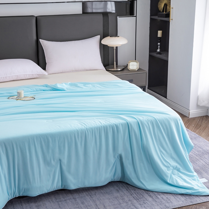 91家纺网 家纺一手货源 找家纺 恒科 2025新款冰淇淋凉感丝夏被 月光蓝