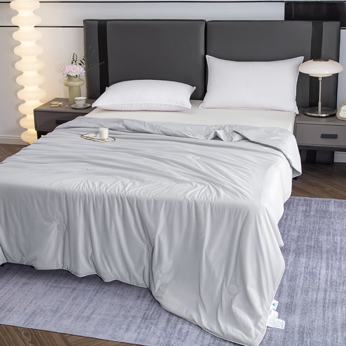 91家纺网 家纺一手货源 找家纺 恒科 2025新款冰淇淋凉感丝夏被 高级灰