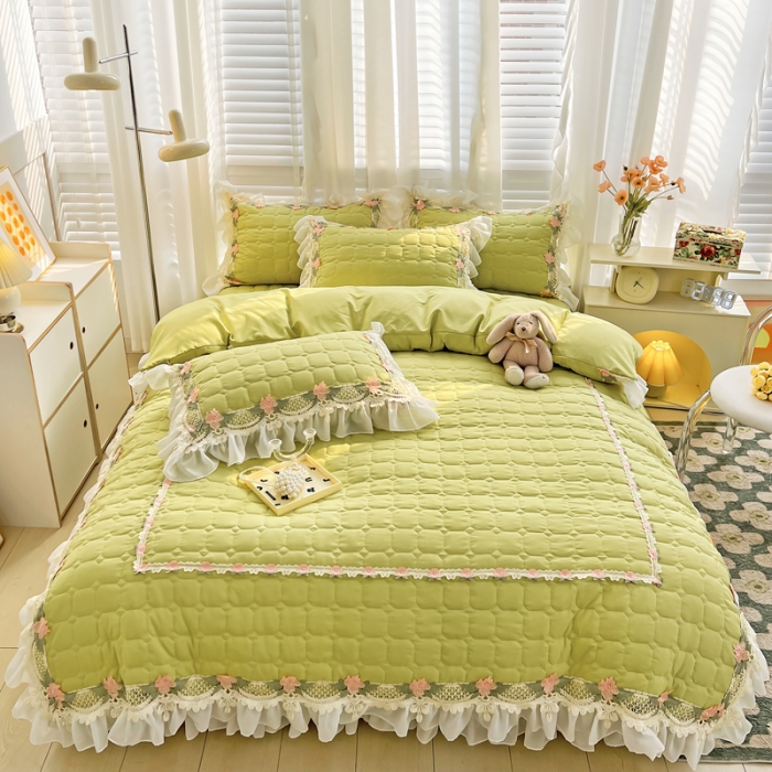 91家纺网 家纺一手货源 找家纺 罗艺轩 2024新款夹棉床裙施华洛系列四件套 施华洛-果绿