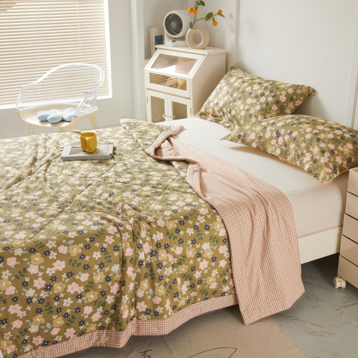 91家纺网 家纺一手货源 找家纺 2023里外100%纯棉印花新疆棉花夏被单人棉花被可机洗 繁花似锦