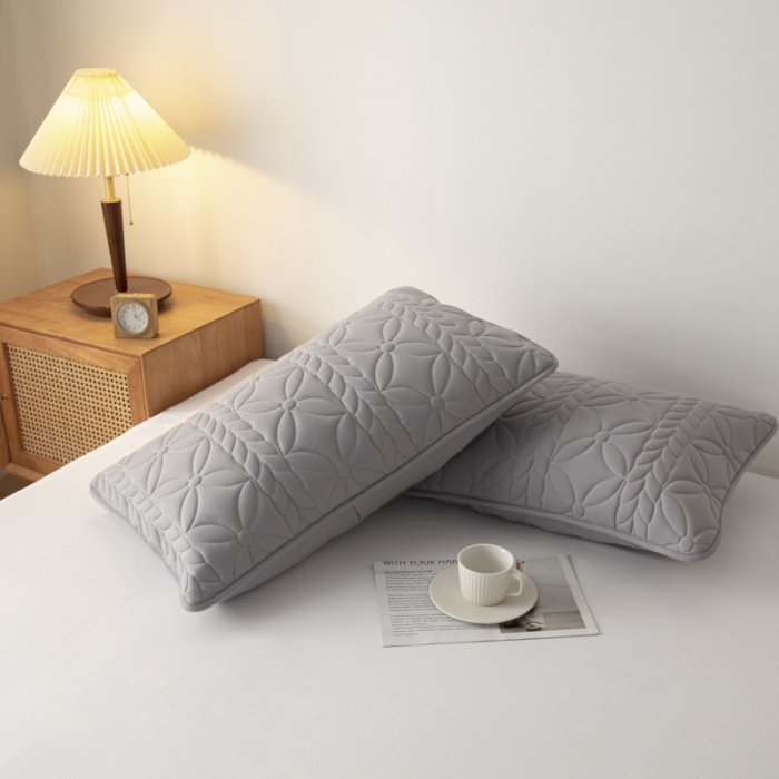 91家纺网 家纺一手货源 找家纺 芬晴 2023新款A类母婴级防水大豆夹棉枕套一对叶语 星灰