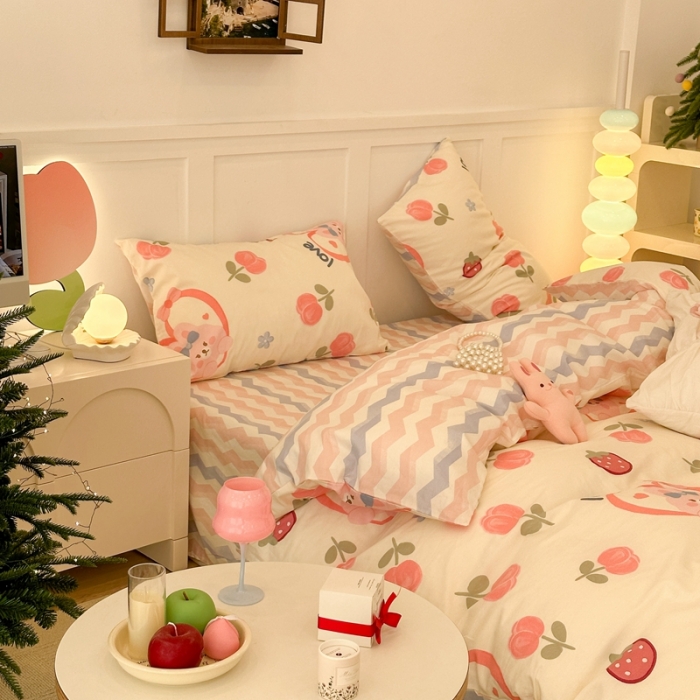 91家纺网 家纺一手货源 找家纺 昔可 2023春日新款全棉3 郁金草莓兔