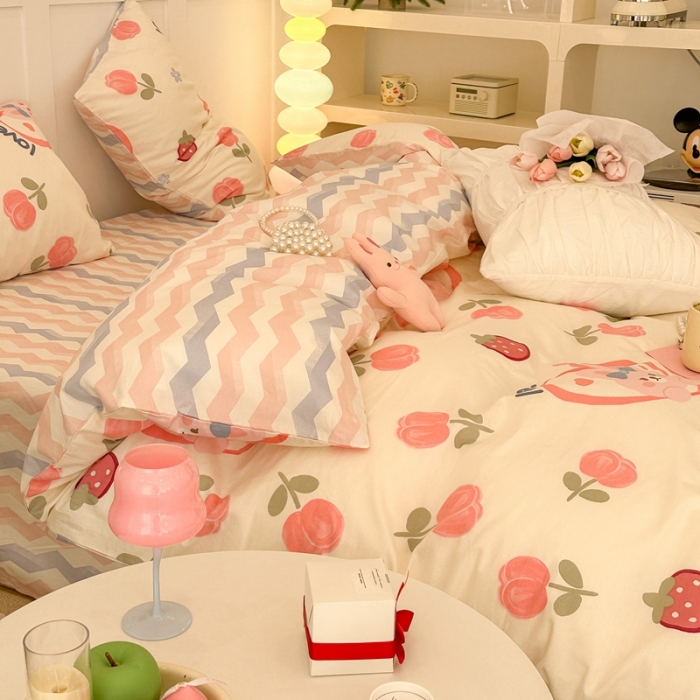 91家纺网 家纺一手货源 找家纺 昔可 2023春日新款全棉3 郁金草莓兔