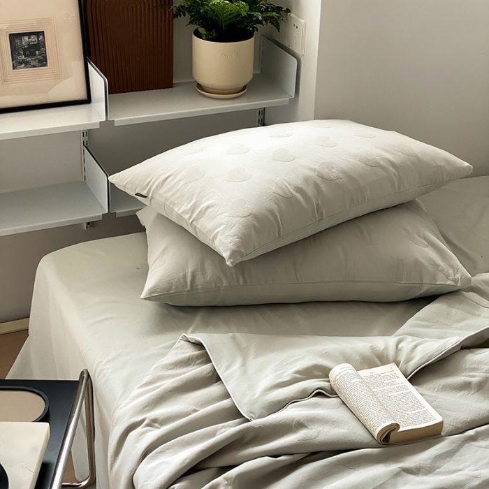 91家纺网 家纺一手货源 找家纺 莱福仕家纺2024新款泡芙水洗棉大豆夏被 爱心-素雅灰