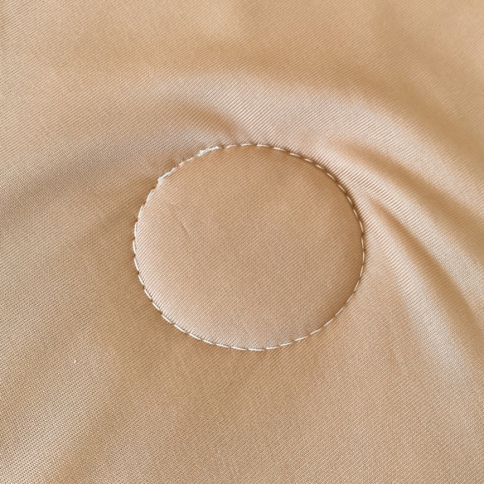 91家纺网 家纺一手货源 找家纺 欧邦 新款轻奢风纯色凉感丝乳胶凉席夏被四件套 蜜茶色