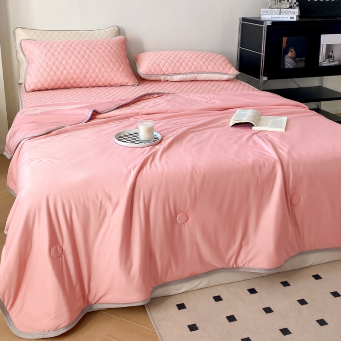 91家纺网 家纺一手货源 找家纺 欧邦 新款轻奢风纯色凉感丝乳胶凉席夏被四件套 樱花粉