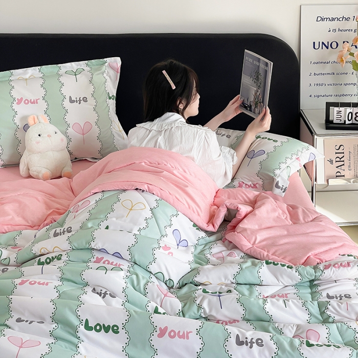 91家纺网 家纺一手货源 找家纺 圣楚 2024年新款简约时尚单夏被空调被夏凉被直播供货小心思