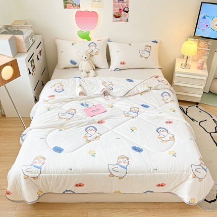 91家纺网 家纺一手货源 找家纺 （总）可恩欣 新款凉感丝夏被可搭配同款加厚乳胶凉席可组合四件套可单卖