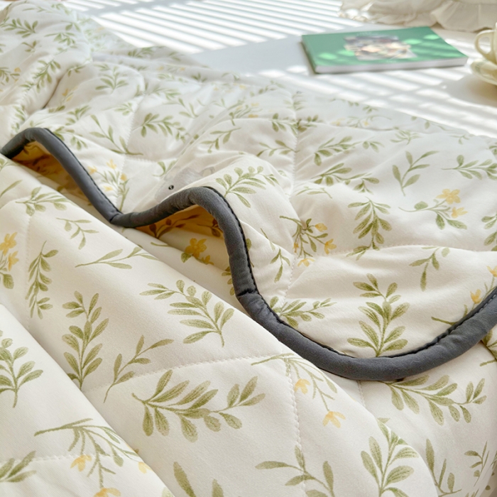 91家纺网 家纺一手货源 找家纺 琪格格 2023新款A类针织棉夏被 风铃草