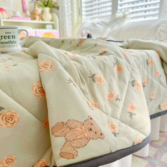 91家纺网 家纺一手货源 找家纺 琪格格 2023新款A类针织棉夏被 花朵熊