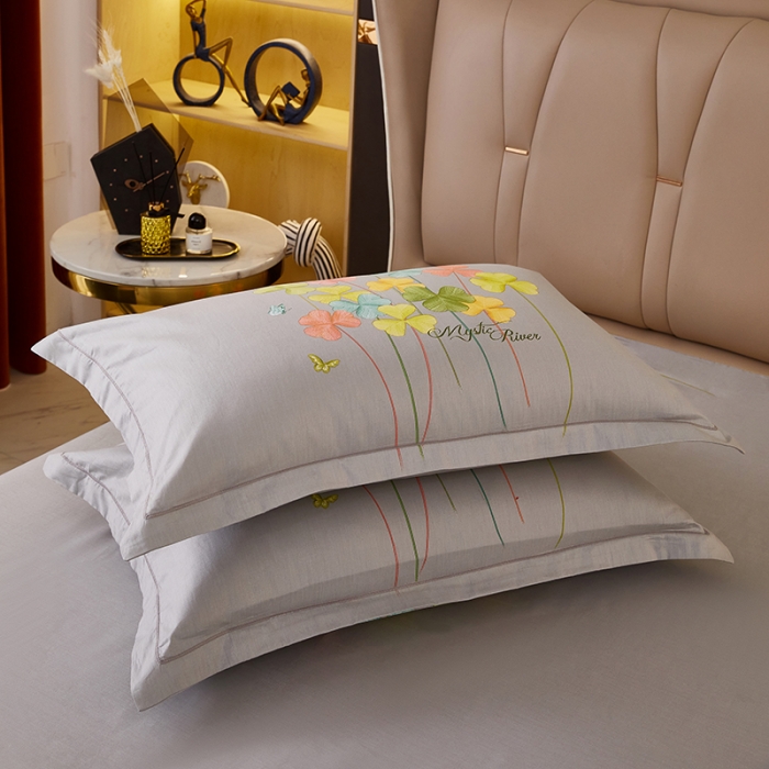 91家纺网 家纺一手货源 找家纺 雲归梦2023新款13372全棉活性大版印花简约居家四件套 风动玲心粉