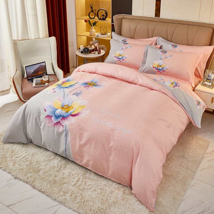 91家纺网 家纺一手货源 找家纺 雲归梦2023新款13372全棉活性大版印花简约居家四件套 风吟花期粉