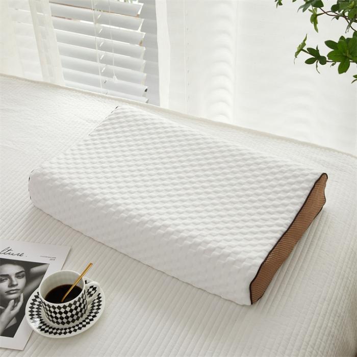 91家纺网 家纺一手货源 找家纺 天然乳胶枕成人乳胶枕头高低平面狼牙按摩款保护颈椎枕头