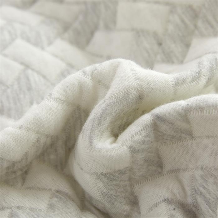 91家纺网 家纺一手货源 找家纺 全棉条纹款成人乳胶枕头单人乳胶枕高低狼牙按摩款