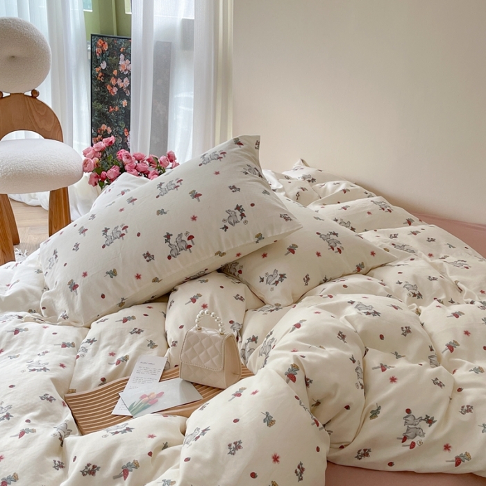 91家纺网 家纺一手货源 找家纺 时年 2023新款全棉双层纱四件套 野莓兔