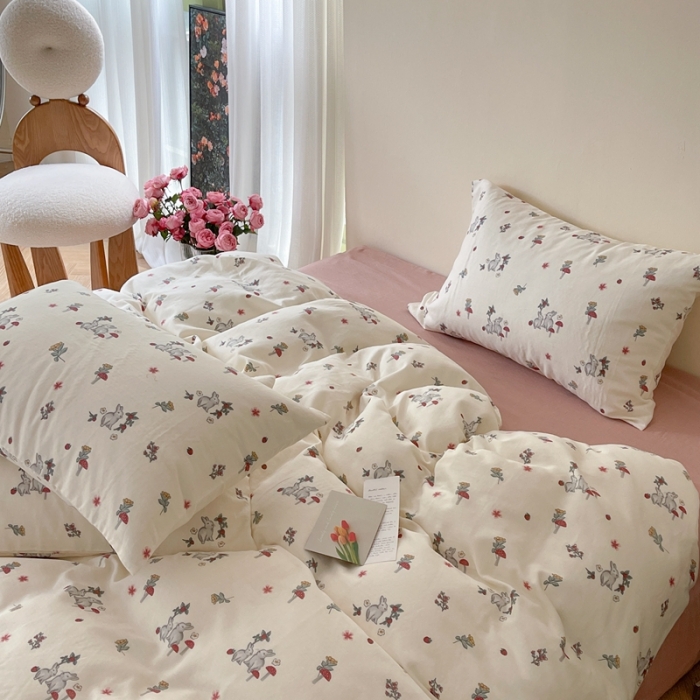 91家纺网 家纺一手货源 找家纺 时年 2023新款全棉双层纱四件套 野莓兔