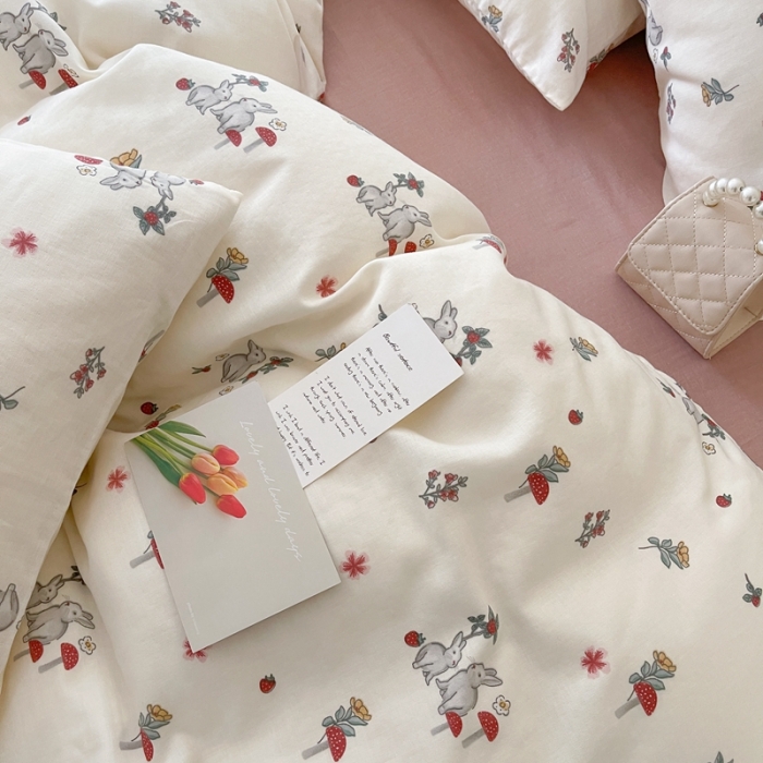 91家纺网 家纺一手货源 找家纺 时年 2023新款全棉双层纱四件套 野莓兔