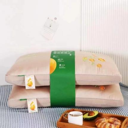91家纺网 家纺一手货源 找家纺 剑桥枕业 2023全新枕芯系列 橘子夏天-压缩款