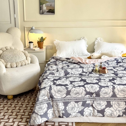 91家纺网 家纺一手货源 找家纺 绒梦里 2023A类凉感丝按摩豆豆夏被直播爆款夏凉被空调被