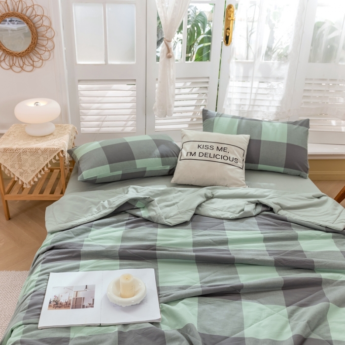 91家纺网 家纺一手货源 找家纺 简色坊 2023新款水洗棉夏被 灰绿格