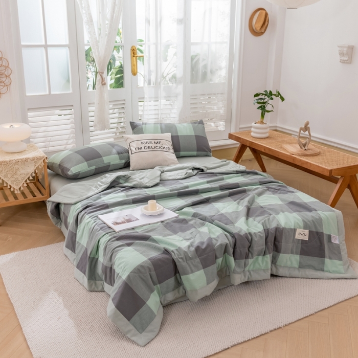 91家纺网 家纺一手货源 找家纺 简色坊 2023新款水洗棉夏被 灰绿格