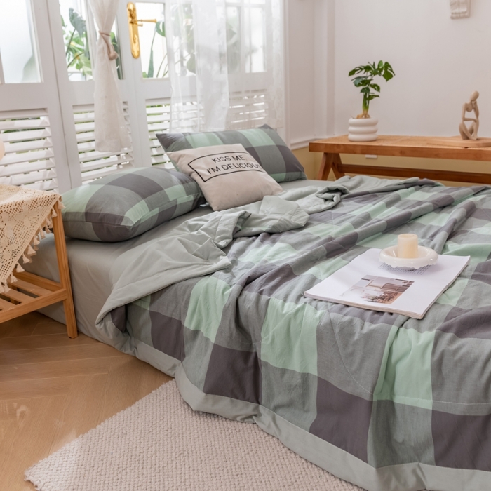 91家纺网 家纺一手货源 找家纺 简色坊 2023新款水洗棉夏被 灰绿格