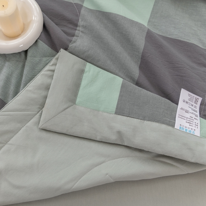 91家纺网 家纺一手货源 找家纺 简色坊 2023新款水洗棉夏被 灰绿格