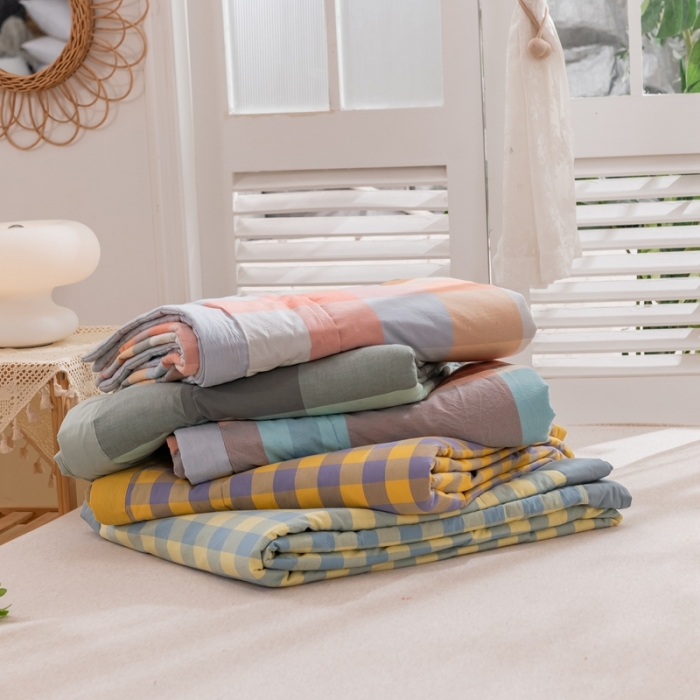 91家纺网 家纺一手货源 找家纺 简色坊 2023新款水洗棉夏被 蓝黄中格