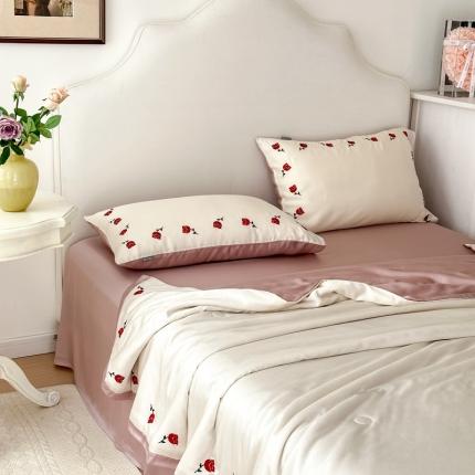 91家纺网 家纺一手货源 找家纺 时亿 2023新款60支兰精天丝夏被四件套-佳人有约  蜜语白