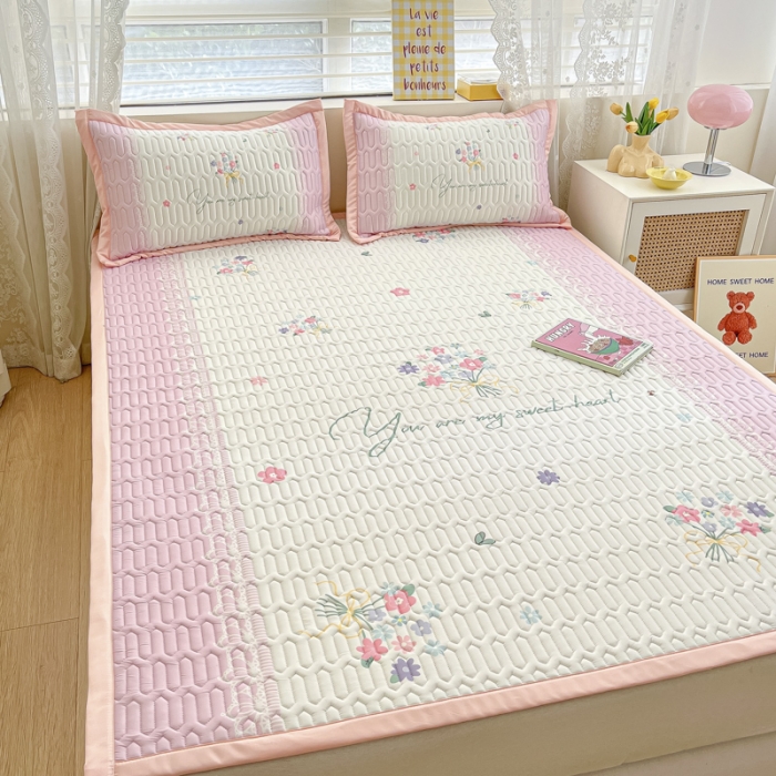 91家纺网 家纺一手货源 找家纺 慕澄 2023新款大版宽边小清新乳胶凉席系列 宽边-粉色心情