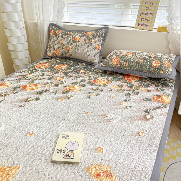 91家纺网 家纺一手货源 找家纺 慕澄 2023新款大版宽边小清新乳胶凉席系列 宽边-风吹一夏