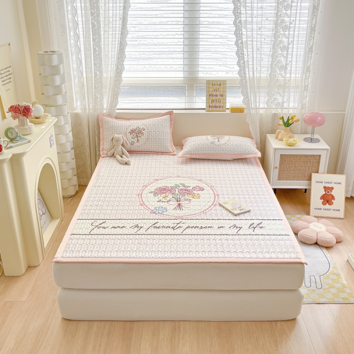 91家纺网 家纺一手货源 找家纺 慕澄 2023新款大版宽边小清新乳胶凉席系列 宽边-花季