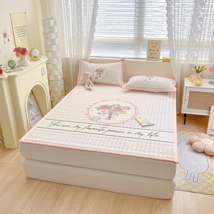 91家纺网 家纺一手货源 找家纺 慕澄 2023新款大版宽边小清新乳胶凉席系列 宽边-花季