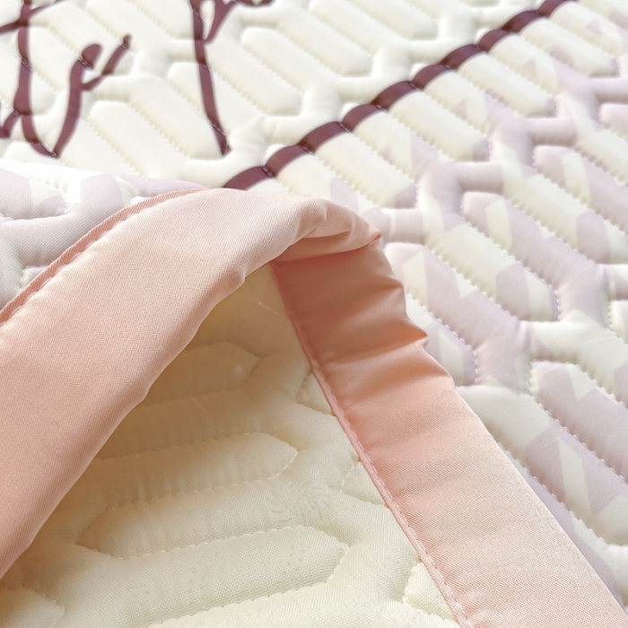 91家纺网 家纺一手货源 找家纺 慕澄 2023新款大版宽边小清新乳胶凉席系列 宽边-花季