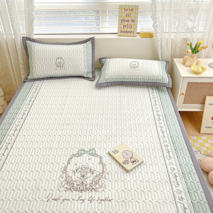 91家纺网 家纺一手货源 找家纺 慕澄 2023新款大版宽边小清新乳胶凉席系列 宽边-晚风