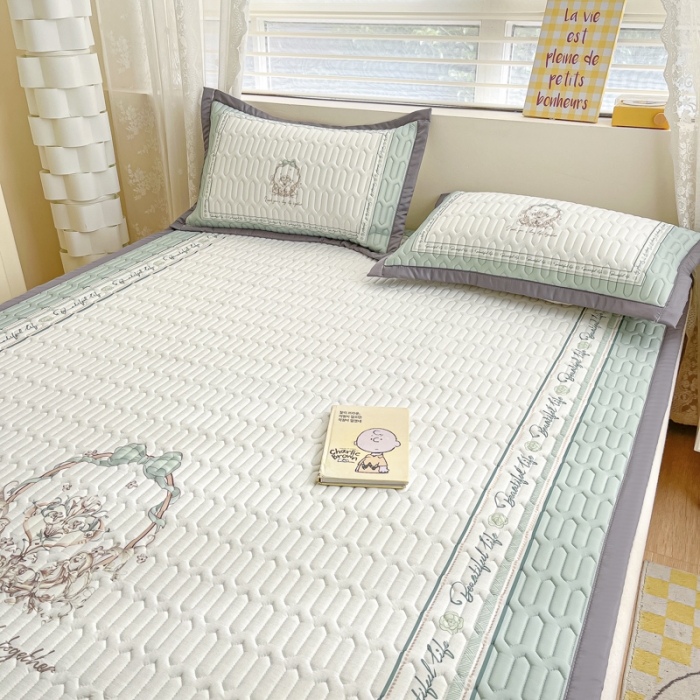 91家纺网 家纺一手货源 找家纺 慕澄 2023新款大版宽边小清新乳胶凉席系列 宽边-晚风