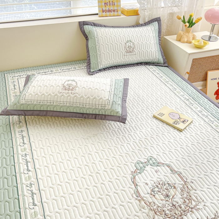 91家纺网 家纺一手货源 找家纺 慕澄 2023新款大版宽边小清新乳胶凉席系列 宽边-晚风