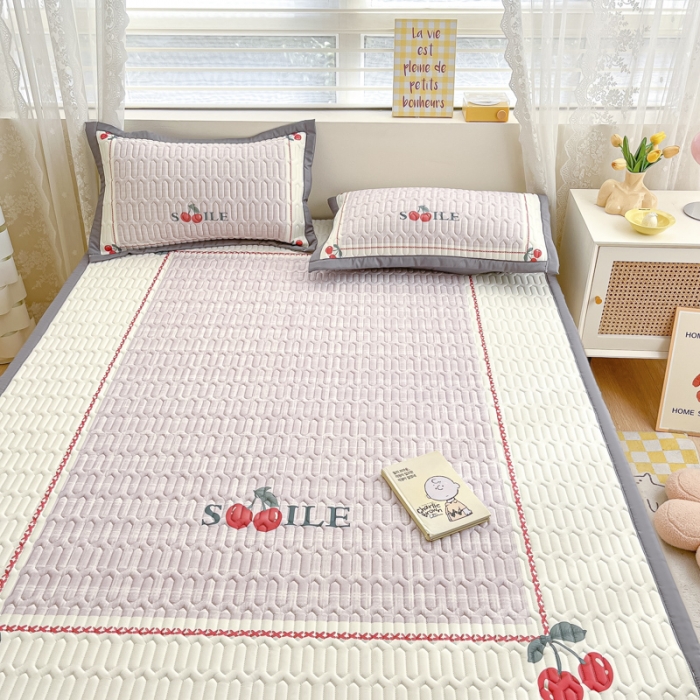 91家纺网 家纺一手货源 找家纺 慕澄 2023新款大版宽边小清新乳胶凉席系列 宽边-樱桃物语