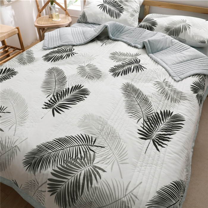 91家纺网 家纺一手货源 找家纺 圣楚 2024新款 清新可水洗夏凉被 钟情