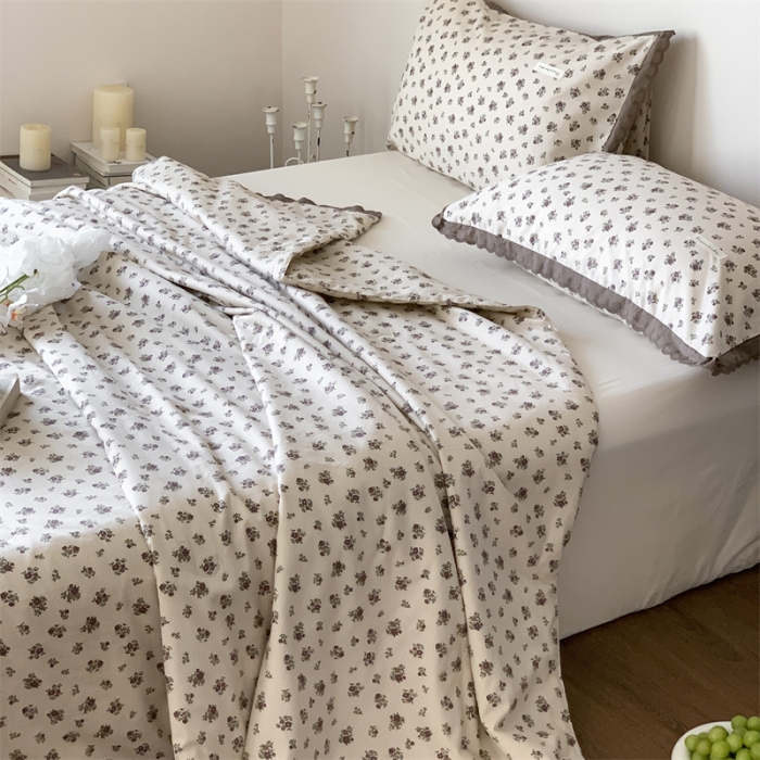 91家纺网 家纺一手货源 找家纺 汇庭 2023新款艾莎夏被 卡诺琳