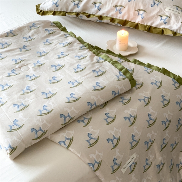 91家纺网 家纺一手货源 找家纺 汇庭 2023新款艾莎夏被 小木马