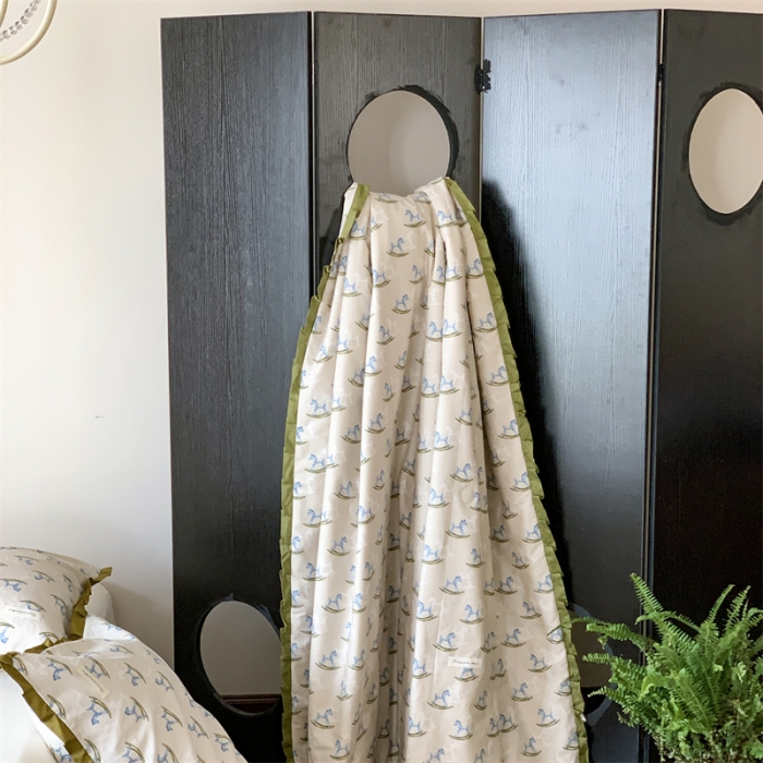 91家纺网 家纺一手货源 找家纺 汇庭 2023新款艾莎夏被 小木马