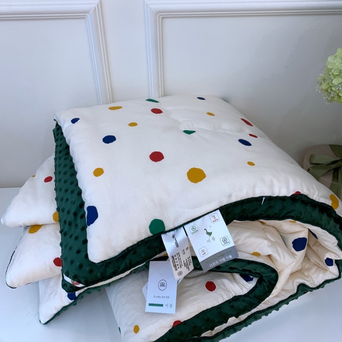 91家纺网 家纺一手货源 找家纺 汇庭 2023新款双人豆豆被 波点