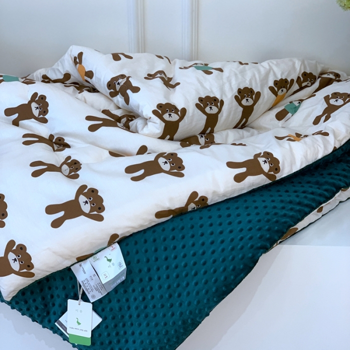 91家纺网 家纺一手货源 找家纺 汇庭 2023新款双人豆豆被 姜饼熊